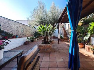 Casa aparellada a Sant Llorenç d´Hortons