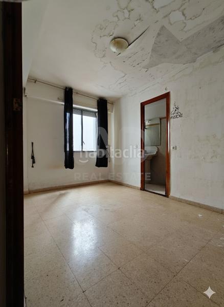 Foto ac04109f-00bc-44e1-9a70-30c54105c4a7. Pis a Oliva pueblo Oliva