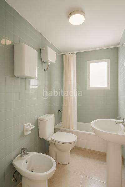 Foto b6569a9c-65a4-4f4a-bbbf-83c18d5bc166. Pis a Oliva pueblo Oliva