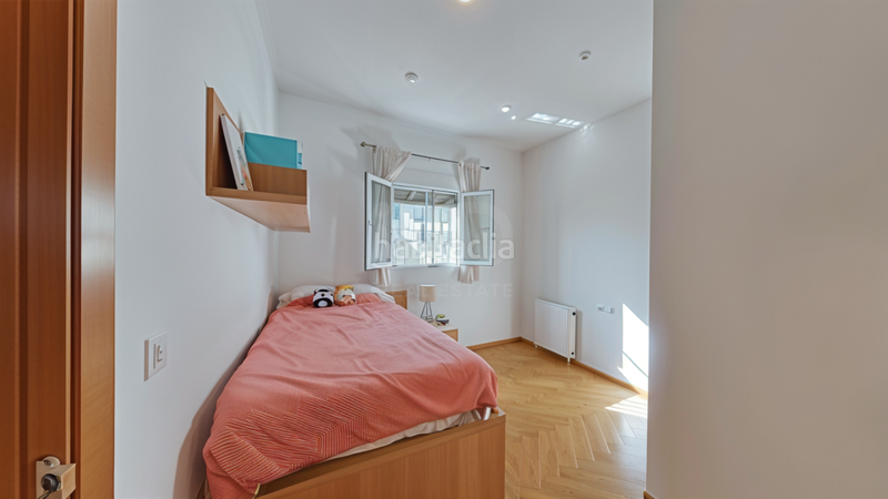 Foto 44fcf613-0748-4fcb-bdc6-ed3aacb4f923. House with heating pool in Los Gallos Chiclana de la Frontera