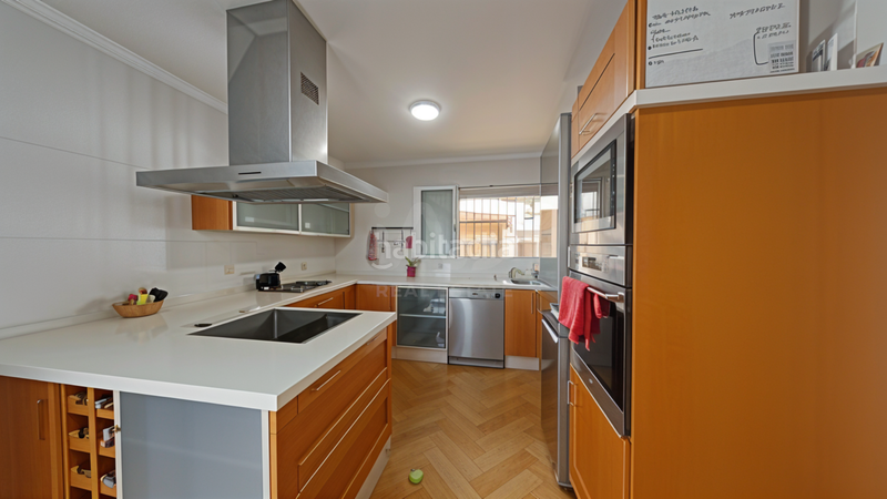 Foto c03f3ad2-a9b3-4d6d-8962-18befa119a8c. House with heating pool in Los Gallos Chiclana de la Frontera