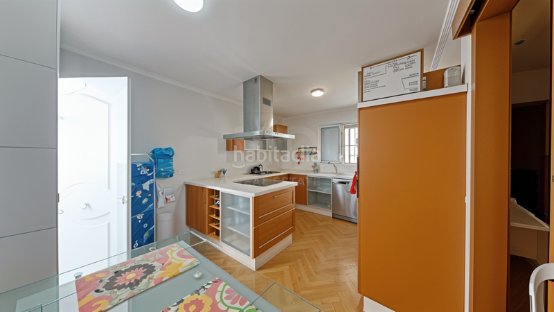 Foto 5beb77a0-c44e-449b-87db-d5a922c817c2. Maison avec chauffage piscine dans Los Gallos Chiclana de la Frontera