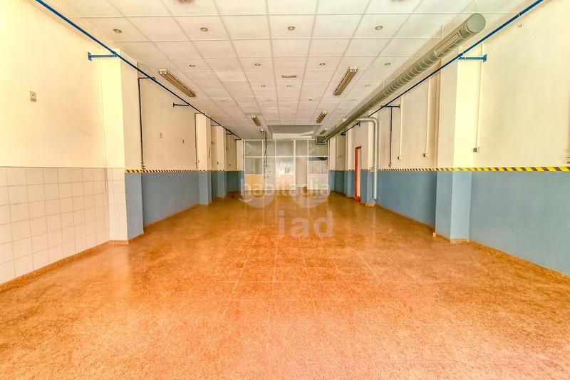 Foto f38fd09a-24bf-4e3f-9481-8198044dd4d7. Local comercial a Centro Mutxamel
