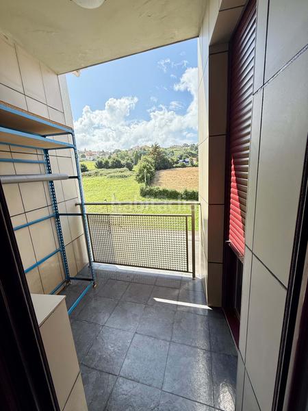 Foto dd0a3ba7-fc56-4ca5-a051-0a5665b490f0. Etagenwohnung mit heizung parking in Salinas Castrillón