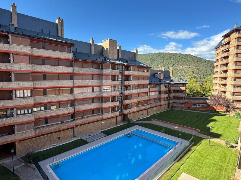 Foto 64901d33-f554-45e4-bc21-48f90c719746. Pis amb calefacció piscina a Centro - Llano Samper Jaca