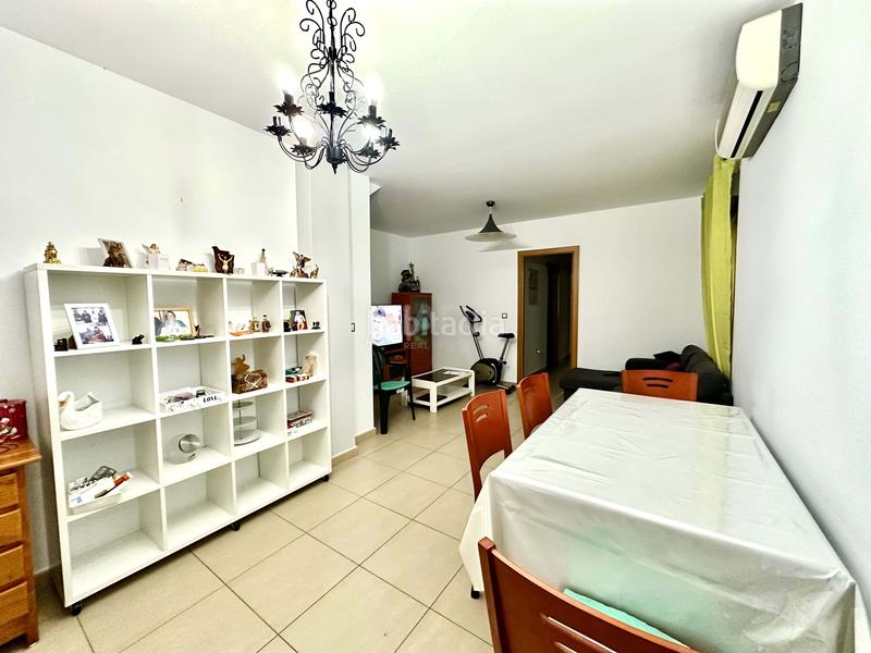 Foto 2f879217-6bb4-42e2-81e2-806a46338b71. House with heating parking in Lepe