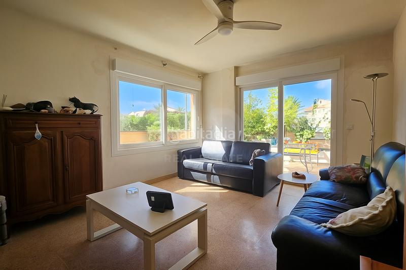 Foto 3c61bf89-51e2-437e-9b3b-2fcf01e6bdbf. Casa aparellada a calle ernest hemingway 7 a Calabardina Águilas