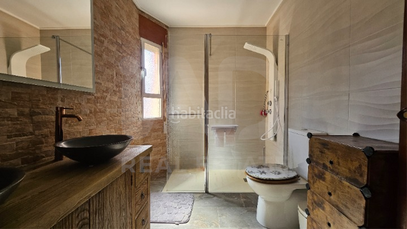 Foto 87b68947-2b18-49b1-8f2d-db12b403ea73. Casa bifamiliare in calle ernest hemingway 7 in Calabardina Águilas