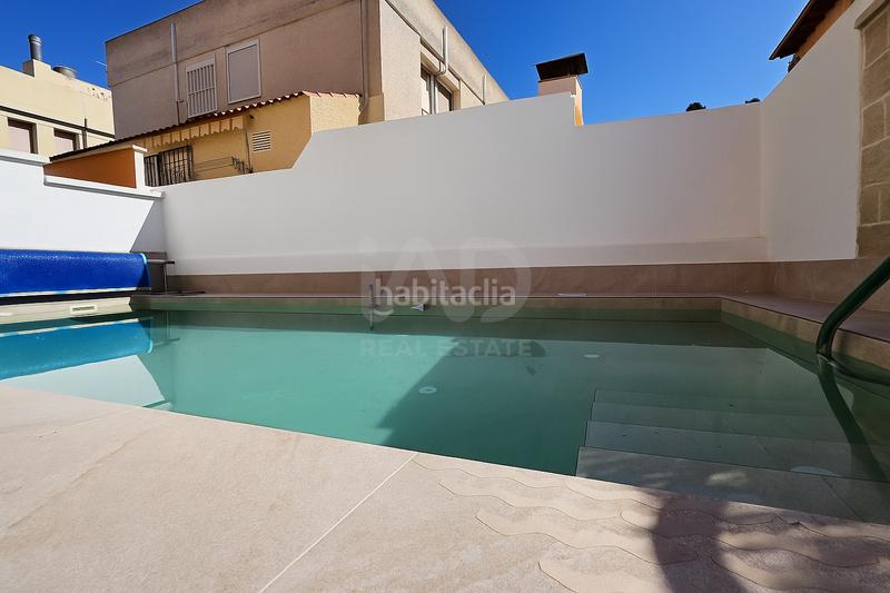 Foto 3c3ff9b6-1c42-40ec-b37a-e8c574ca6de9. Towny house in calle ernest hemingway 7 in Calabardina Águilas