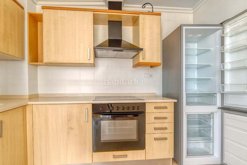 Foto 533b44fa-f500-4129-99fe-210d1b197a58. Piso en calle san sebastián 2 en Playa Muchavista Campello (el)