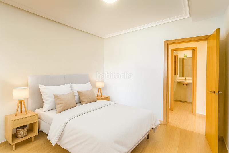 Foto 5dd1037c-f5bb-408e-bdfa-372629c9eb12. Piso en calle san sebastián 2 en Playa Muchavista Campello (el)