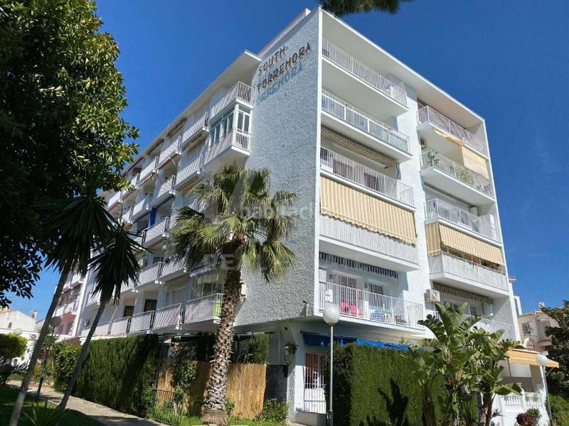Foto 8a5c89f6-3df5-418a-9584-292170314a24. Piso en La Colina Torremolinos