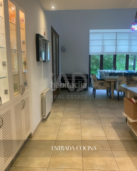 Foto b95085fd-f784-44a8-b41c-27abb6373e2e. Chalet avec chauffage piscine dans Sotogrande alto Sotogrande