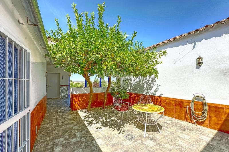 Foto 073b9cf2-53b3-47e5-8f09-138d314bb92b. Edificio en Granja de Torrehermosa