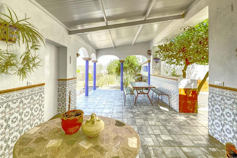 Foto c823c1e1-d75f-4419-a4c1-31a89494b9ec. Edificio en Granja de Torrehermosa