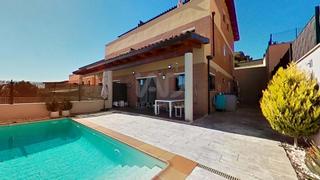 House in Castellet i la Gornal