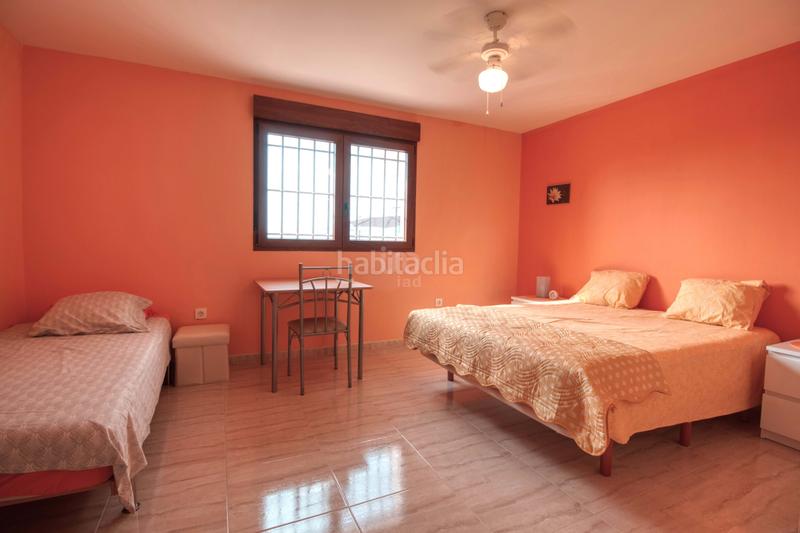 Foto fd6c6a44-7e6d-4a0b-b180-0840eb818eba. Chalet en Albatera