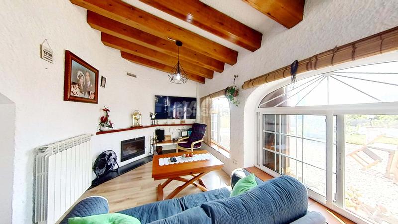 Foto 8f04c9a3-110d-4b77-8d35-207bb30458f9. Casa amb calefacció aparcament piscina a Nou Vendrell Vendrell (El)