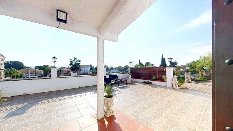 Foto b2b968fd-5f00-4984-9e06-bf4f5cedeb59. Casa amb calefacció aparcament piscina a Nou Vendrell Vendrell (El)