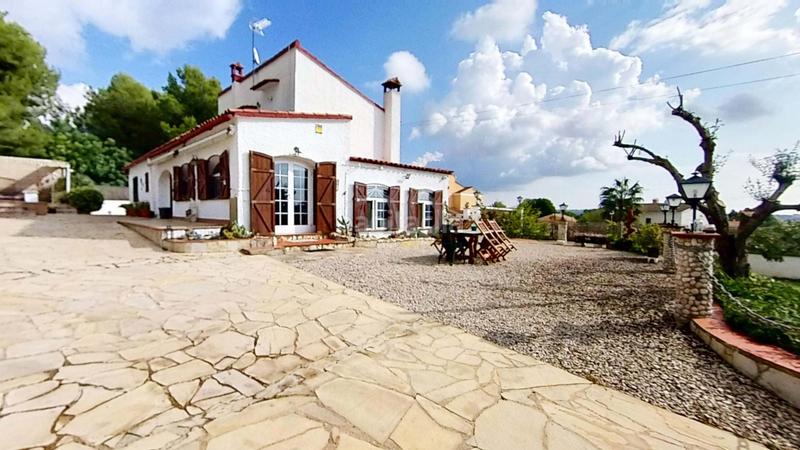 Foto dca86681-ec2c-4cac-910d-14d3e88ec484. Casa amb calefacció aparcament piscina a Nou Vendrell Vendrell (El)