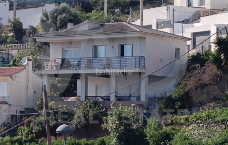 Foto b69876d3-8869-41a7-9867-d749bb76c4f0. Haus in costa Cunit - els jardins - els rosers Cunit