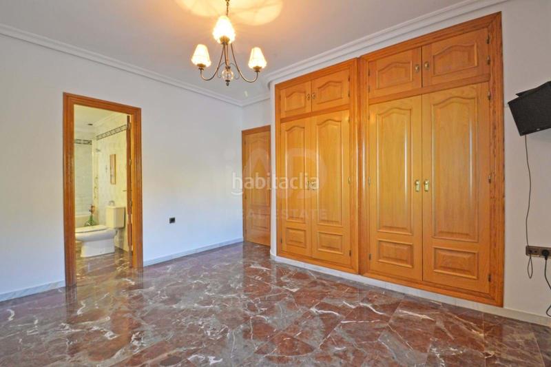 Foto 53f651b1-9350-47a1-bbaa-14b8c82ce4bf. Maison avec parking dans Sax