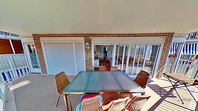 Foto 3dbfc90b-c71c-4cb7-8c4a-10091f61cfad. Flat in avenida avenida jaime i el conquistador 22 22 in Campello (el)