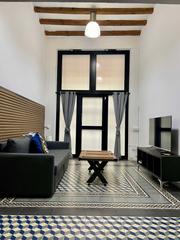 Zweistöckige Wohnung in Raval