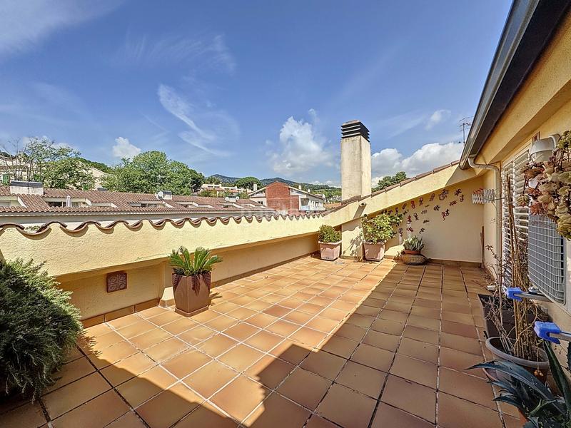 Foto 608eac64-d89a-4909-a9c8-1239d90f9c1f. Pis a calle avellaners 6 6 a Alella