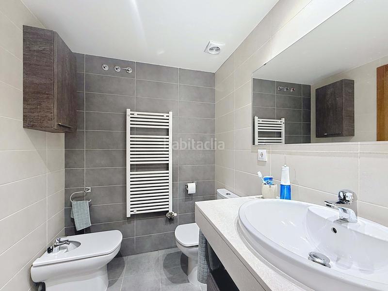 Foto ffe4f603-c809-4e2e-ac4b-4e5edb5e8094. Flat with heating pool in Lledoner Granollers