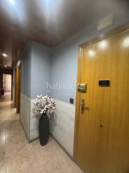 Foto 438ad077-ea0b-42d1-8fc1-bbebd33cbba7. Dachwohnung mit parking in Puigfred Badalona