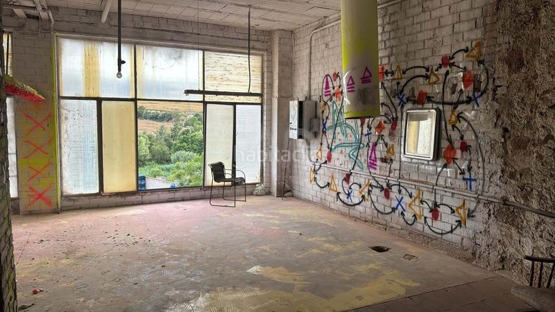 Foto 6539d708-45f6-4182-9ff0-b622bffffc63. Edificio in Centre Igualada