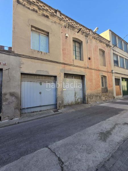 Foto e03c10a0-9645-44c8-ac99-987c6fa4abf2. Edifici a Centre Igualada