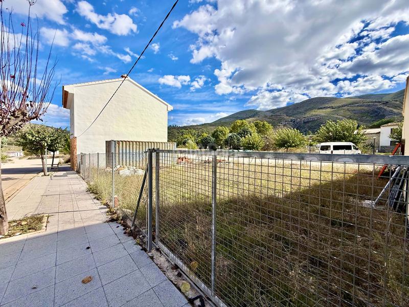 Foto c500365b-49fe-4b11-9da3-c38a2eed6b7a. Terreno residencial en Vall de Ebo