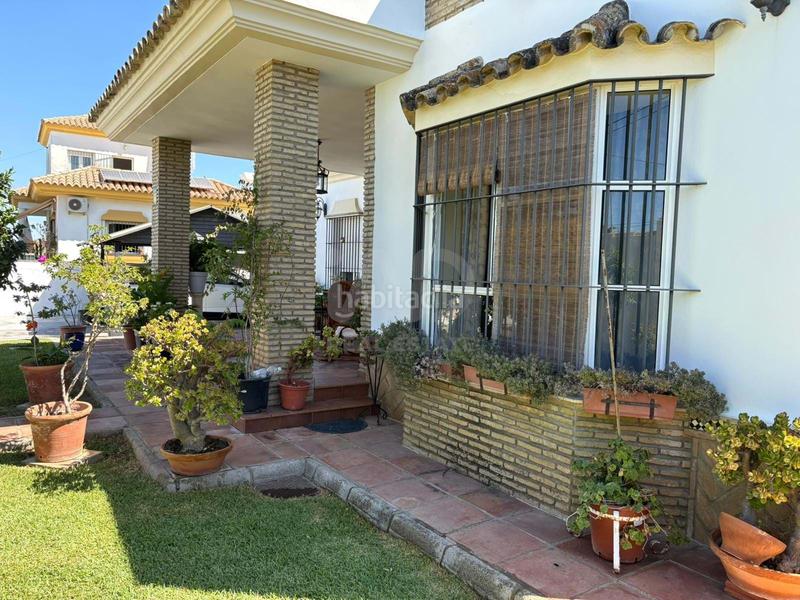 Foto fd1b9317-1b56-4940-b9c0-044613269778. Chalet with heating pool in Los Gallos Chiclana de la Frontera