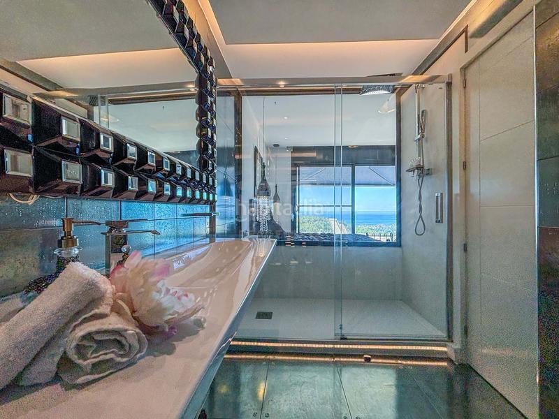 Foto 4d4e91f8-0235-471b-bfdd-0b1b0a2184d7. Haus mit parking pool in Levantina - Montgavina - Quintmar Sitges