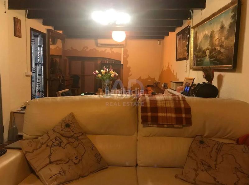 Foto b51f7179-b1a4-4413-a6c4-2169f051b452. Geschäftsraum in Raval Barcelona