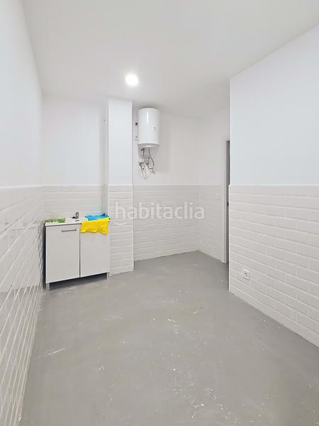 Foto d3101567-14f1-4fcd-81fc-df4b9ab3e653. Local comercial en Sant Isidre Valencia