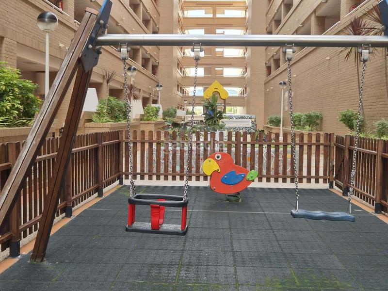 Foto 615b6bd5-9444-414b-bc9c-d7c9fc6cd049. Flat in avenida central 52 in Jardines del Mar Oropesa del Mar