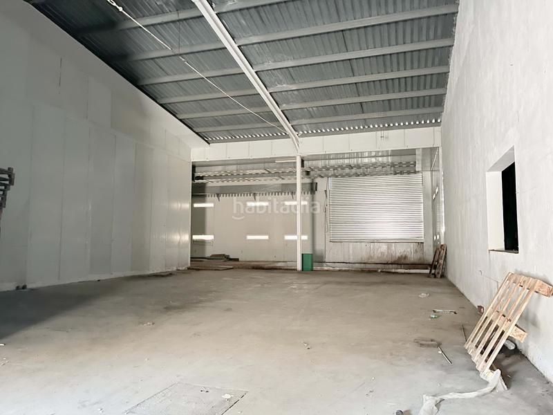 Foto e0c0832c-4608-4d91-8aac-7d4ee5d426c2. Location local commercial dans calle colmenar s/n s/n dans Casabermeja