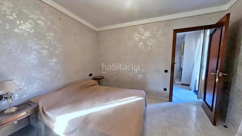 Foto a274555c-eb90-4aa8-9baa-42b5a0658ac9. Édifice dans Alfés