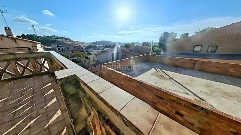 Foto 2849ebf5-9de2-4fd1-b6c0-e77a81c392a3. Edificio en Alfés