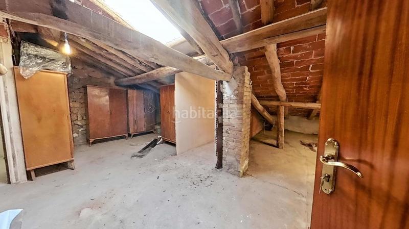 Foto 75a53461-b426-4a5e-9cc3-59d50120f38b. Edificio en Alfés