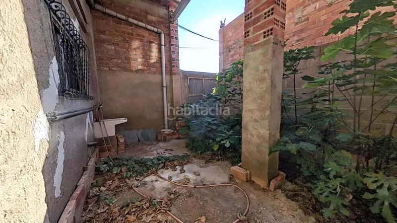 Foto a85b2e94-5b21-4edc-8b9a-b7be8822236c. Edificio en Alfés