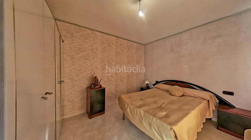 Foto fa3da63b-6d4c-4e28-b383-4cf4a8ea99bc. Edificio en Alfés