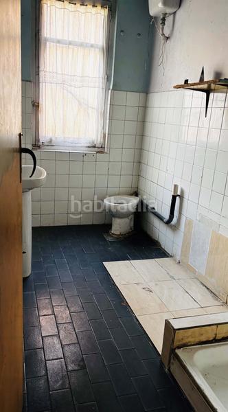 Foto c0d95971-65b1-4095-b3a6-5e5459c33204. Edificio en calle pérez galdós 32 en Crucero León