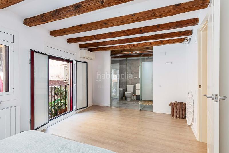 Foto c64f5de9-2225-4f21-82f8-0e6ddf60458b. Pis amb calefacció a Raval Barcelona