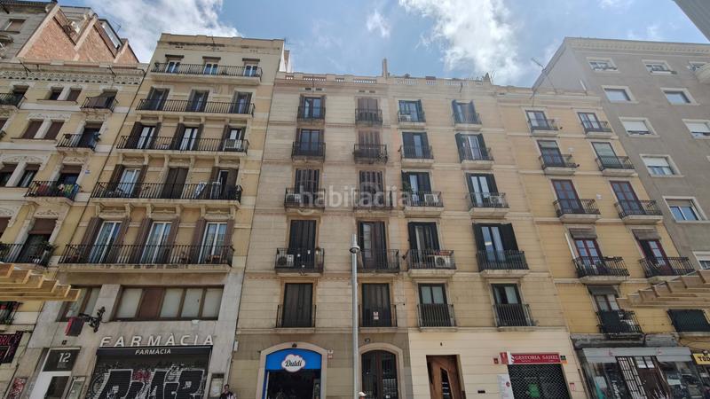 Foto 127f076e-be4a-4a41-add1-2c478d59f9c3. Piso en Raval Barcelona