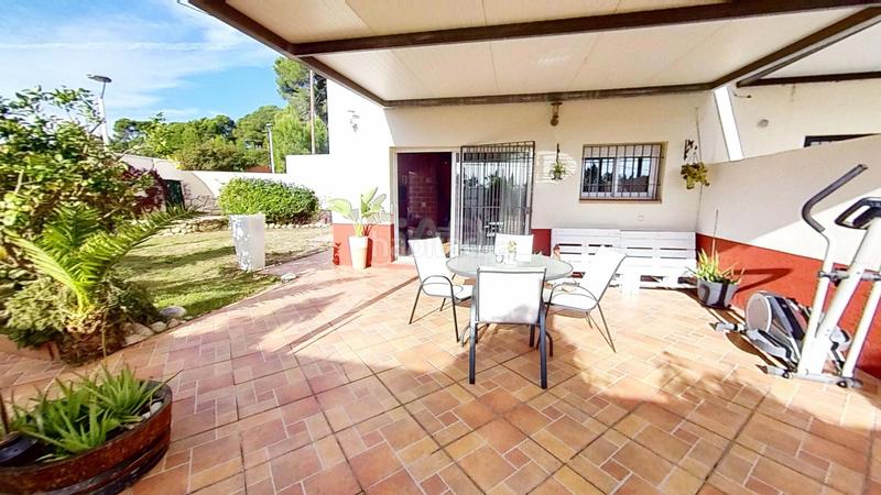 Foto 2c2d9980-f26a-4cf4-bc42-2d6cf7a9a10a. Casa pareada en pla de maset - cap de Salou Salou