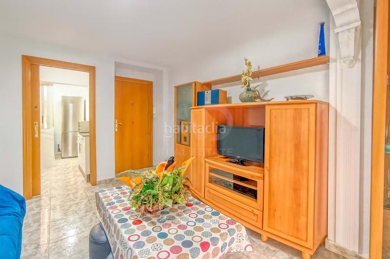 Foto be042cd2-a84e-41e3-a18f-014f8b776a37. Appartamento in calle marqués de comillas in Centro Urbano Benidorm